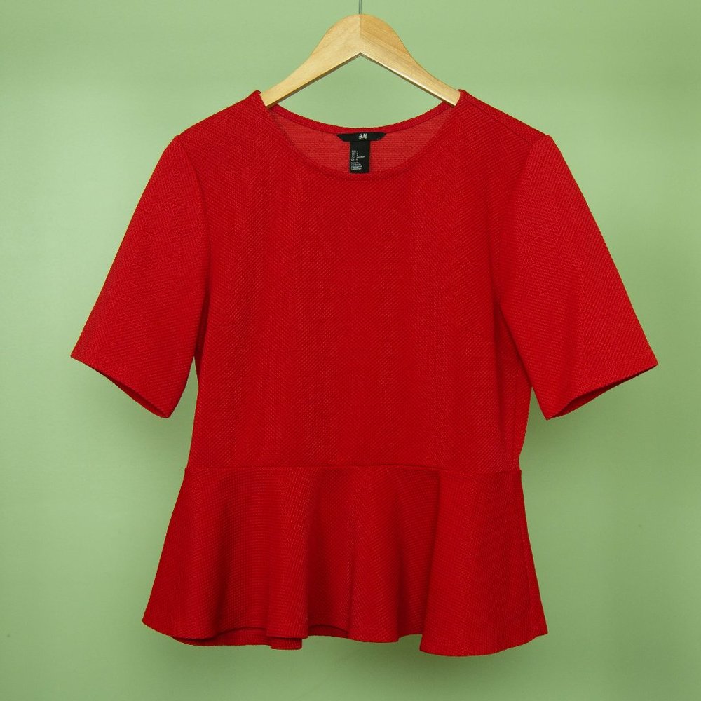 H&M Red Peplum Textured Top